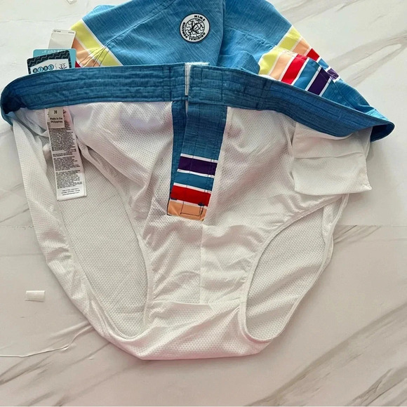 Penguin Swim Trunks Shorts Size 36 Deep Water Color Multi Colored Striped - Picture 7 of 11